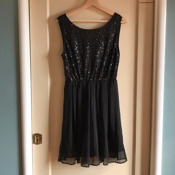 ISSI | Dresses | Issi Sequin And Chiffon Little Black Dress